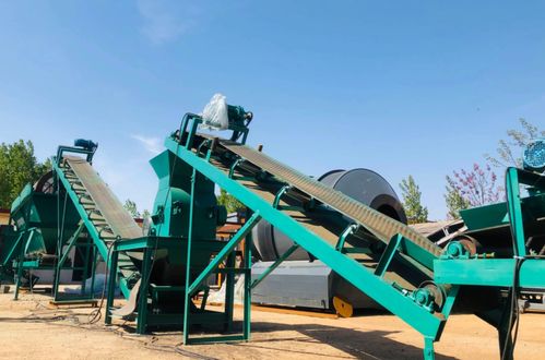 有機肥生產線核心裝備——翻堆機的功能、類型與選型指南